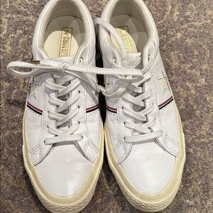 Converse White Sneakers leather un size 8.5